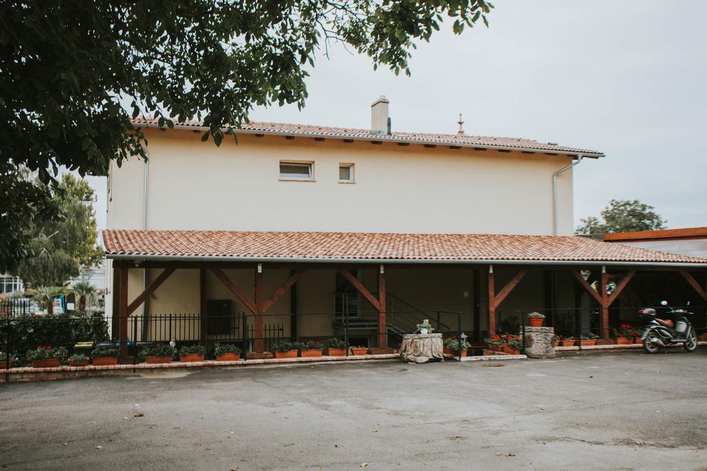 Szép Kert Vendégház Szekszárd Esterno foto
